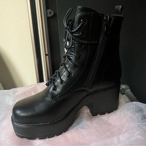 Dolls Kill Black Platform Boots Zip Up Size US 6 / UK 4